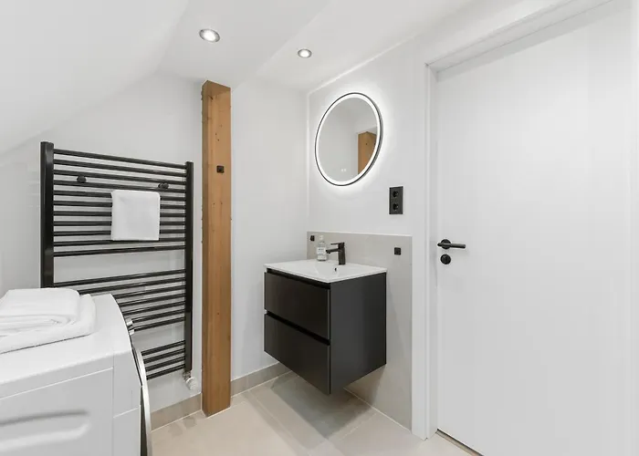 Appartement Malu - Im Zentrum, Balkon, 24h Checkin, Waschmaschine, Smarttv, Am Schloss, Saniert Und Modern Ludwigsburg